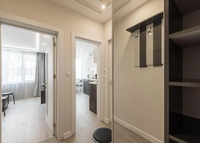 Sweet Tiny Center Space * Warna