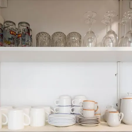 Sweet Tiny Center Space *